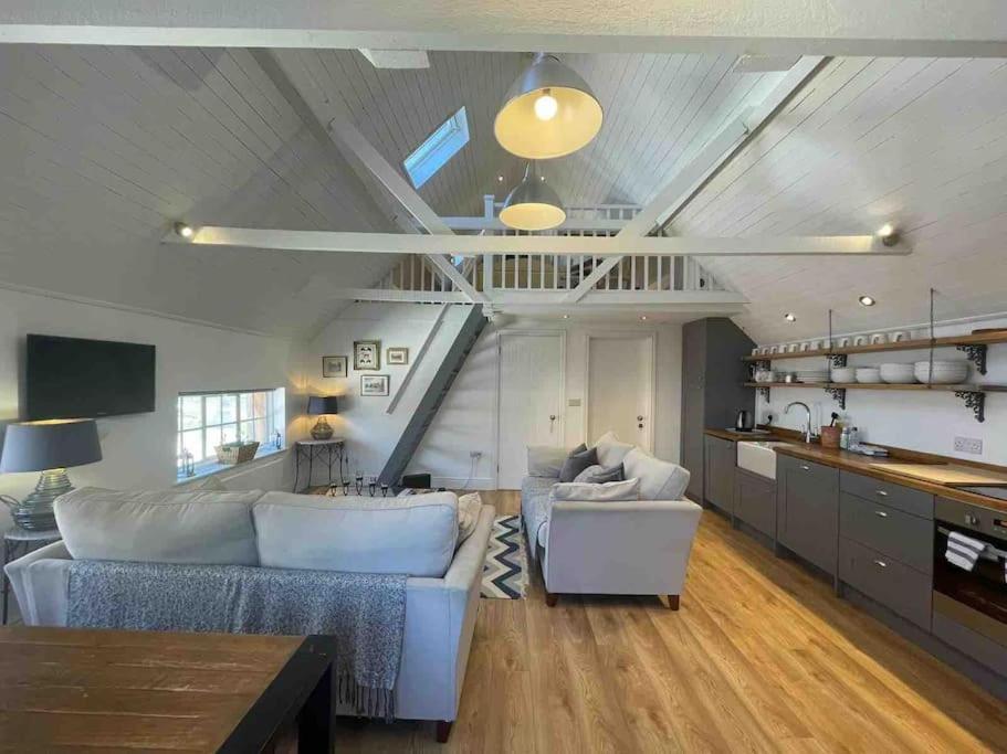 The Coach House Leilighet Alderbury Eksteriør bilde