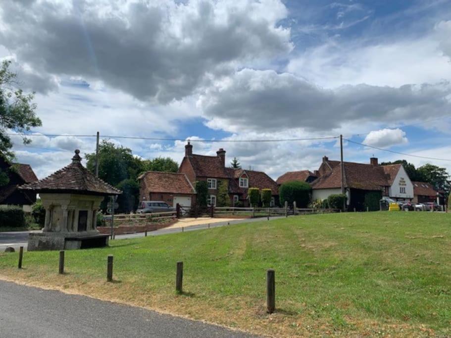 The Coach House Leilighet Alderbury Eksteriør bilde